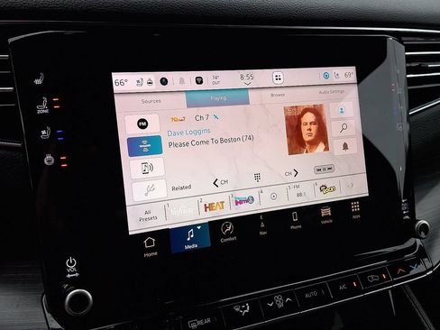 Certified 2023 Jeep Wagoneer L Series II AWD/4WD image 19