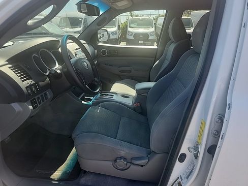 Used 2009 Toyota Tacoma PreRunner RWD image 19