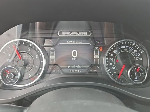 Used 2022 RAM 1500 Laramie AWD/4WD image 29