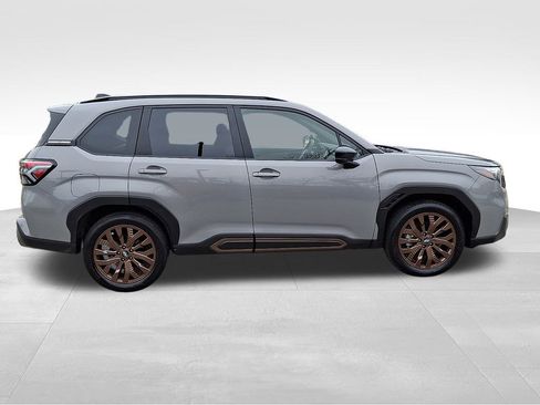 Used 2025 Subaru Forester Sport image 7