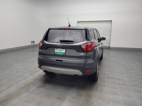 Used 2019 Ford Escape SE image 9