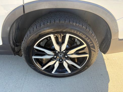 Used 2021 Honda Pilot Touring image 40