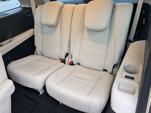 Used 2021 Mercedes-Benz GLS 580 4MATIC image 25