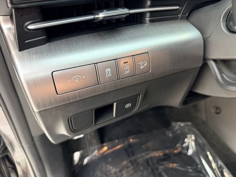 Used 2024 Hyundai Kona SE AWD/4WD image 18