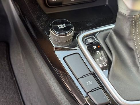 Certified 2024 Kia Seltos S image 24