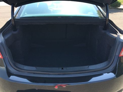 Used 2015 Chevrolet Impala LTZ FWD image 6