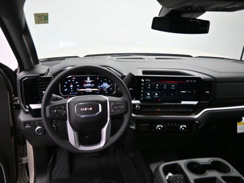 New 2026 GMC Sierra 3500 SLE w/ SLE Value Package image 21