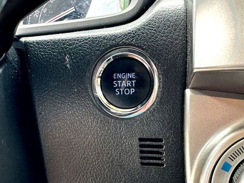 Used 2020 Toyota 4Runner Limited AWD/4WD image 16