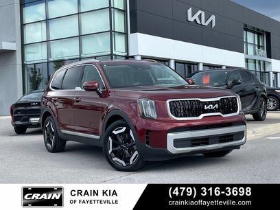 Used 2023 Kia Telluride EX w/ EX Captain's Chair Package