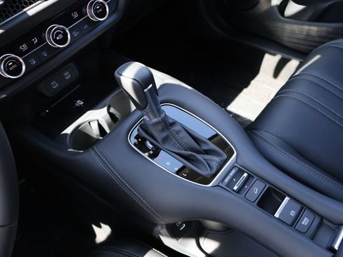 New 2027 Honda HR-V EX-L image 16