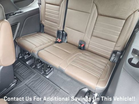 New 2026 GMC Yukon Denali Ultimate w/ LPO, Floor Liner Package AWD/4WD image 24