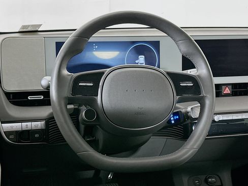 Used 2024 Hyundai Ioniq 5 SEL RWD image 18