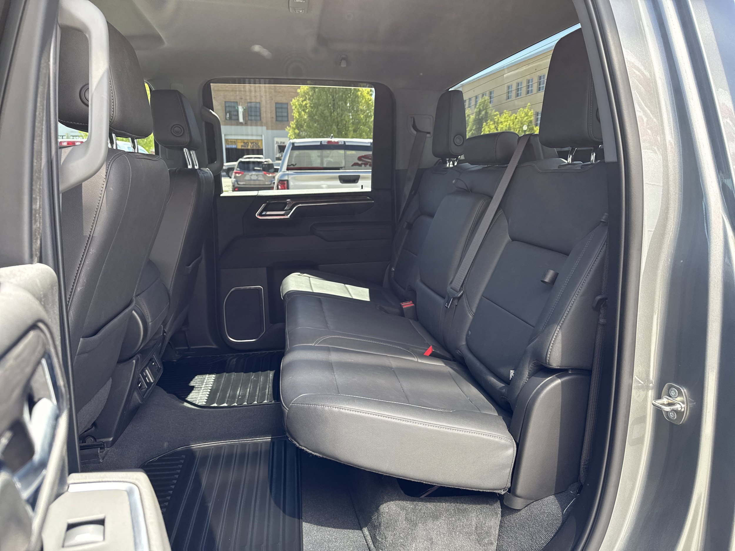 Used 2024 Chevrolet Silverado 2500 LTZ AWD/4WD image 11