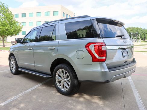 Used 2020 Ford Expedition XLT w/ Equipment Group 202A image 5