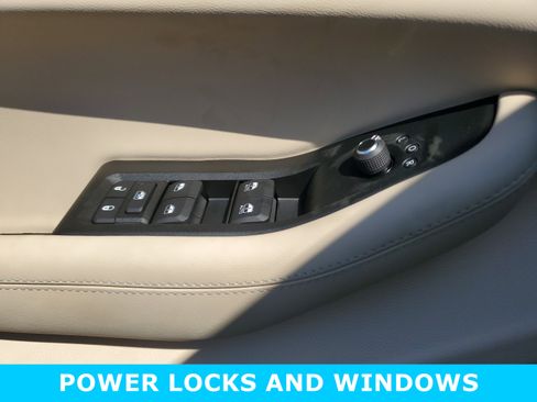 New 2025 Jeep Grand Cherokee Limited w/ Luxury Tech Group II image 19