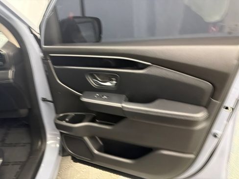 Used 2023 Honda Pilot Touring image 16
