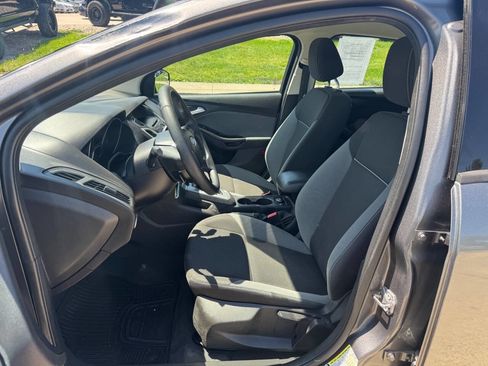 Used 2012 Ford Focus SE FWD image 11