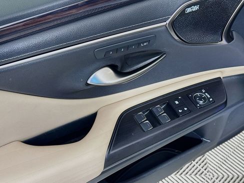 Certified 2021 Lexus ES 300h Ultra Luxury w/ Accessory Package 2 image 18