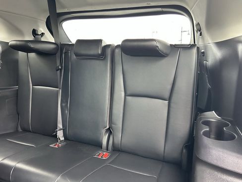 Certified 2022 Toyota Highlander XLE image 13