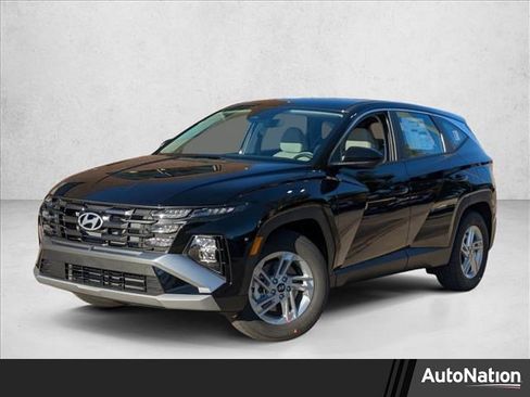 New 2026 Hyundai Tucson SE image 1