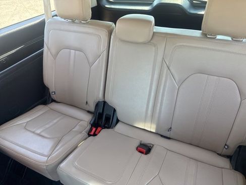 Used 2024 Ford Expedition Max Limited image 24