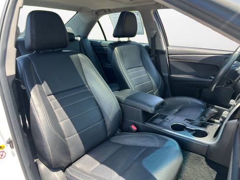 Used 2017 Toyota Camry XLE FWD image 9