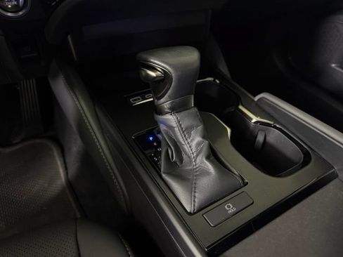Certified 2024 Lexus ES 350 FWD image 24