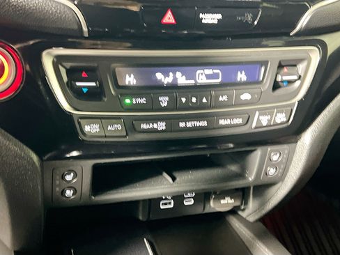 Used 2024 Honda Ridgeline Black Edition image 27