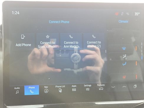 Used 2024 Ford Expedition XLT image 27