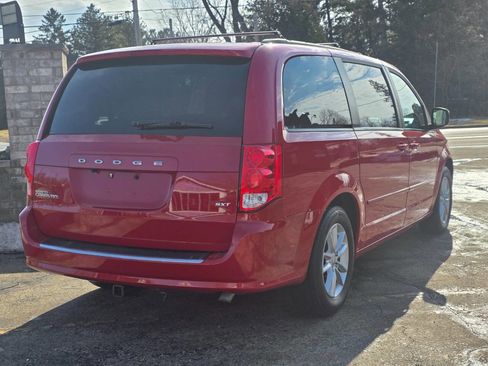 Used 2015 Dodge Grand Caravan SXT image 6