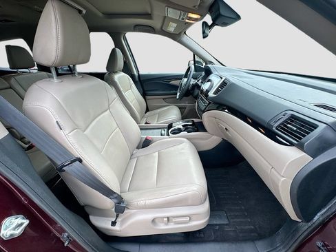 Used 2017 Honda Pilot Touring image 37
