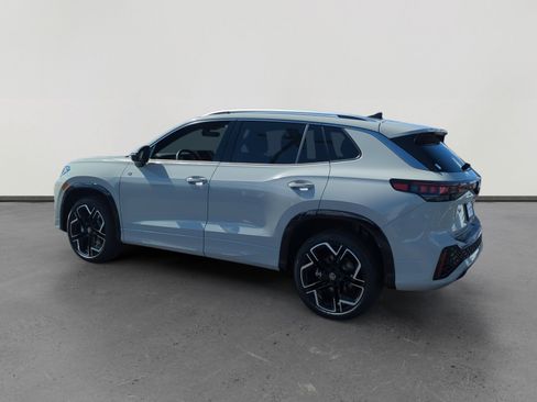 New 2026 Volkswagen Tiguan SEL R-Line image 3