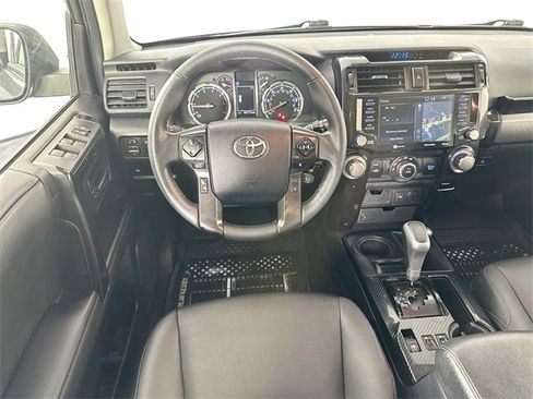 Used 2020 Toyota 4Runner TRD Off-Road Premium image 11