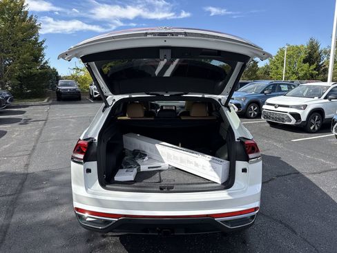 New 2026 Volkswagen Atlas Cross Sport SEL image 26