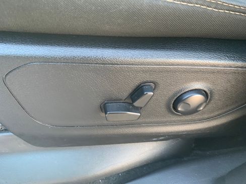 Used 2022 RAM 1500 Big Horn image 13