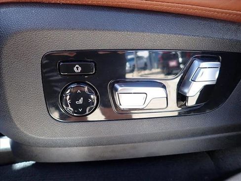 Used 2023 BMW X5 M50i w/ Climate Comfort Package AWD/4WD image 15