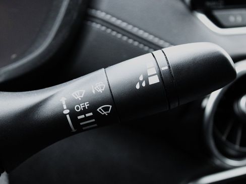 Certified 2020 Nissan Sentra SV image 33