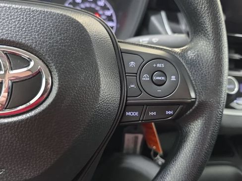Certified 2025 Toyota Corolla LE FWD image 14