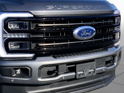 Used 2026 Ford F250 Platinum AWD/4WD image 47