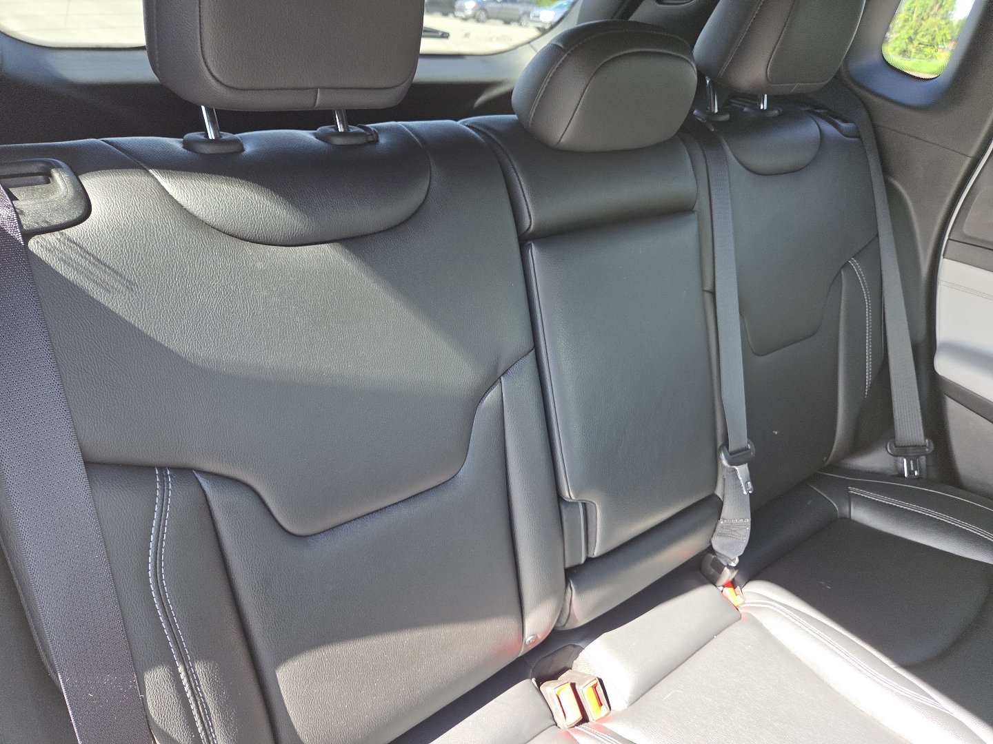 Used 2025 Jeep Compass Limited AWD/4WD image 20