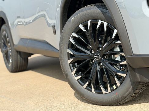 New 2026 Nissan Rogue Dark Armor FWD image 11