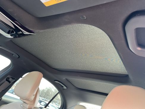 Used 2023 Mercedes-Benz C 300 Sedan image 14