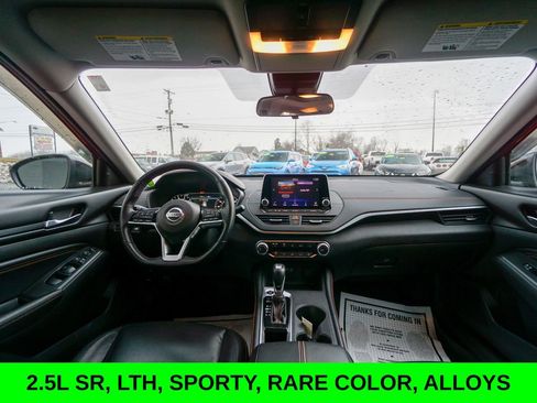 Used 2021 Nissan Altima 2.5 SR w/ SR Premium Package image 13