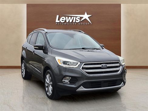 Used 2017 Ford Escape Titanium image 6