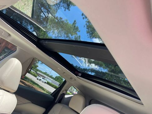 Used 2020 Nissan Murano SL w/ Moonroof Package FWD image 18
