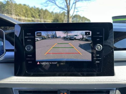 New 2026 Volkswagen Taos SEL image 25