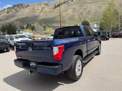 Used 2016 Nissan Titan SL AWD/4WD image 11