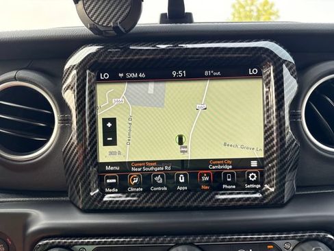 Used 2022 Jeep Wrangler Unlimited Sahara w/ Advanced Safety Group AWD/4WD image 14