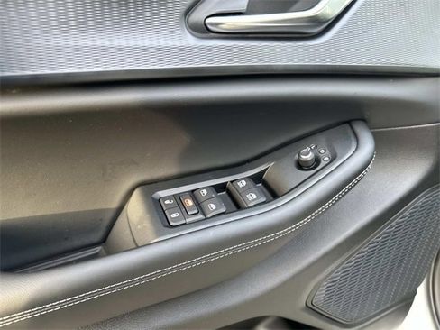 New 2025 Jeep Grand Cherokee Laredo image 7