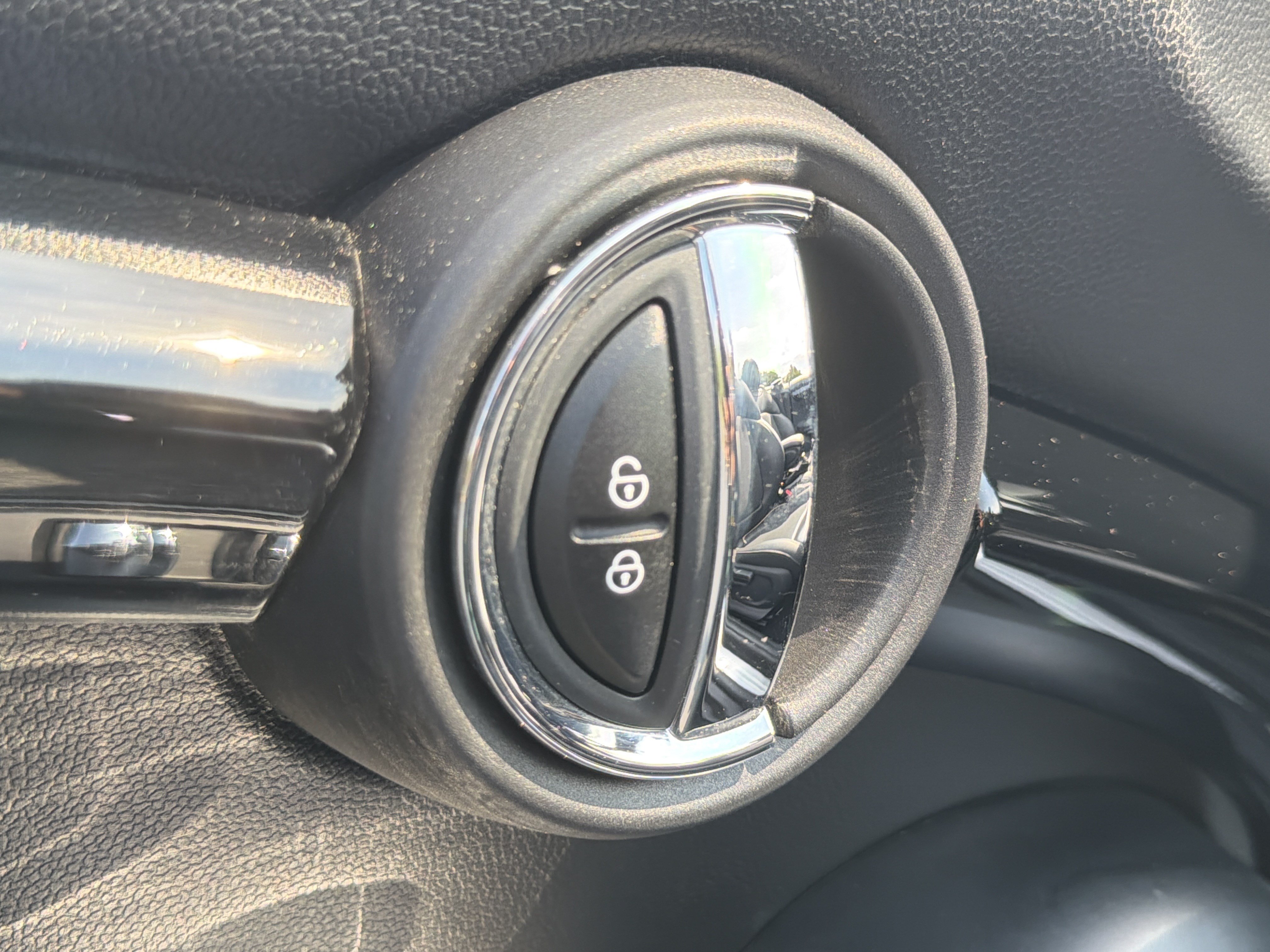 Used 2021 MINI Cooper S w/ 6.5" Touchscreen Package FWD image 27